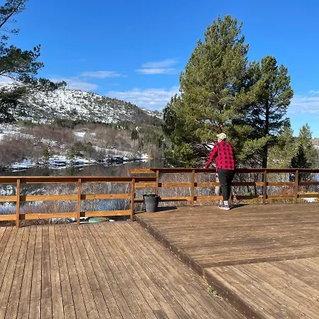 A By The Forest With A Sea View ! Hébergement de vacances Sofstad