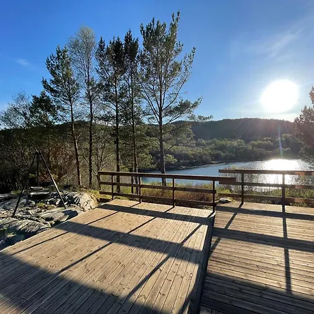 A By The Forest With A Sea View ! * Sofstad