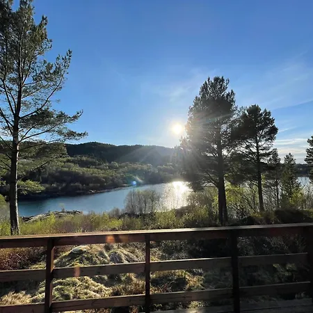 Hébergement de vacances A By The Forest With A Sea View ! *