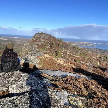 A By The Forest With A Sea View !
