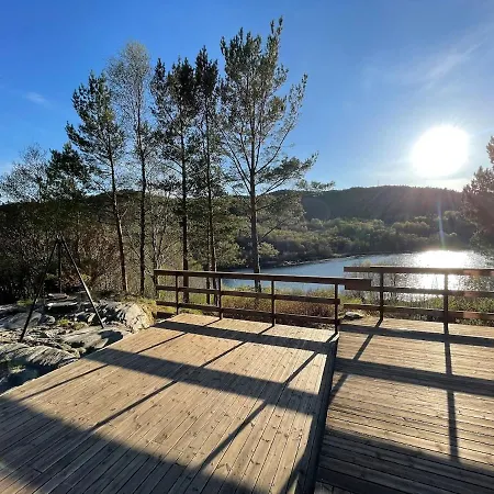 A By The Forest With A Sea View ! Tatil Evi Sofstad