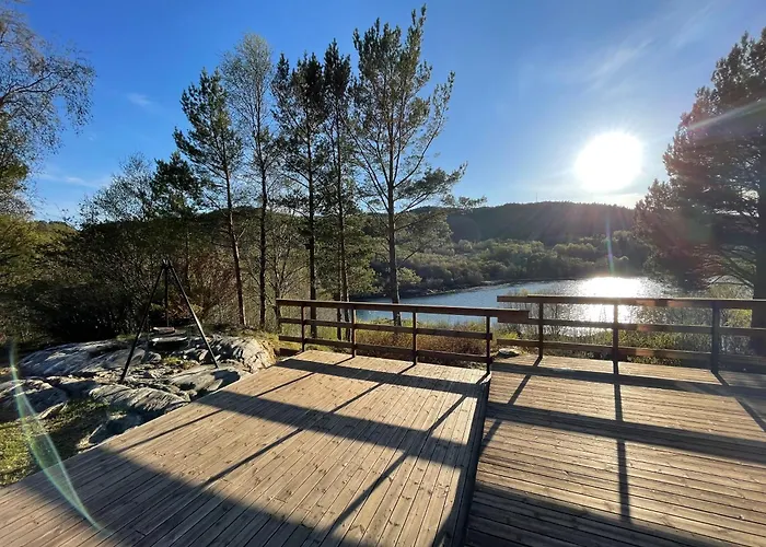 A By The Forest With A Sea View ! * Sofstad