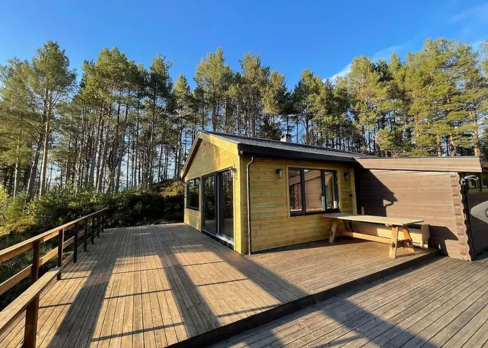 A By The Forest With A Sea View ! Feriehus Sofstad